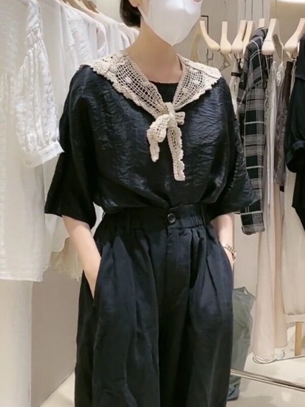 LBYE Hollow-out triangle neck