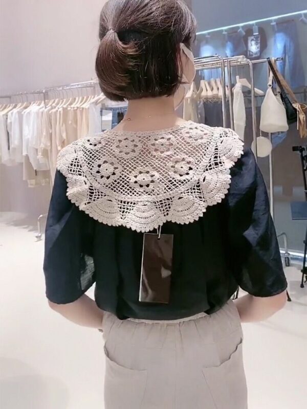 LBYE Hollow-out triangle neck