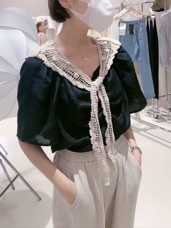 LBYE Hollow-out triangle neck