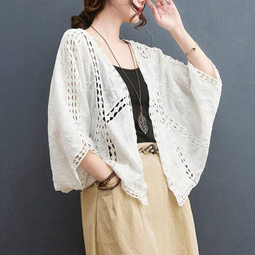 1775131619158--41676621 LBYE knit sweater